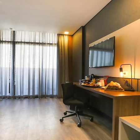 Ramada Hotel & Suites Osasco Bagian luar foto
